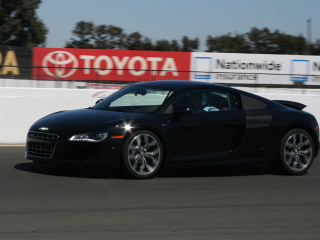 Illustration for article titled 2010 Audi R8 5.2 FSI: First Drive